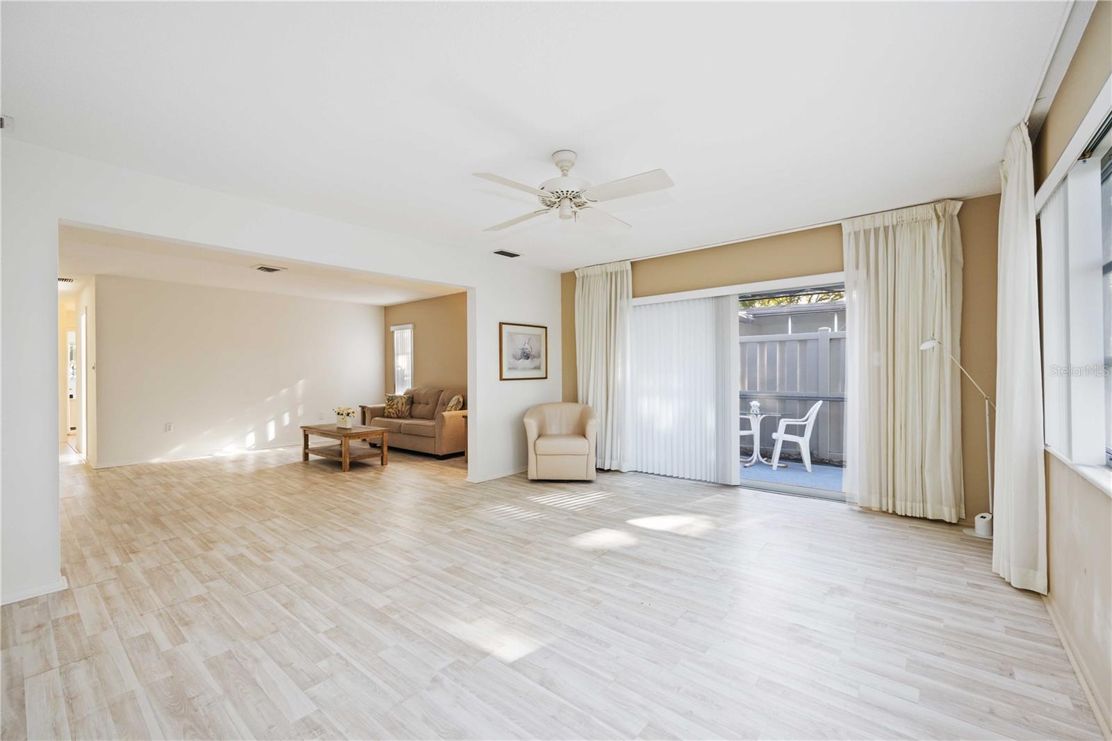 3530 TREE LINE DR #4, SARASOTA, FL, 34231