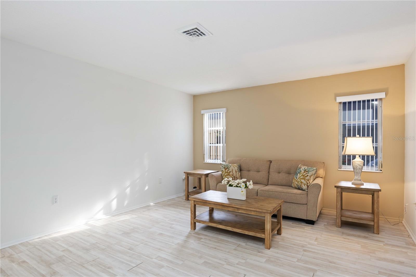 3530 TREE LINE DR #4, SARASOTA, FL, 34231