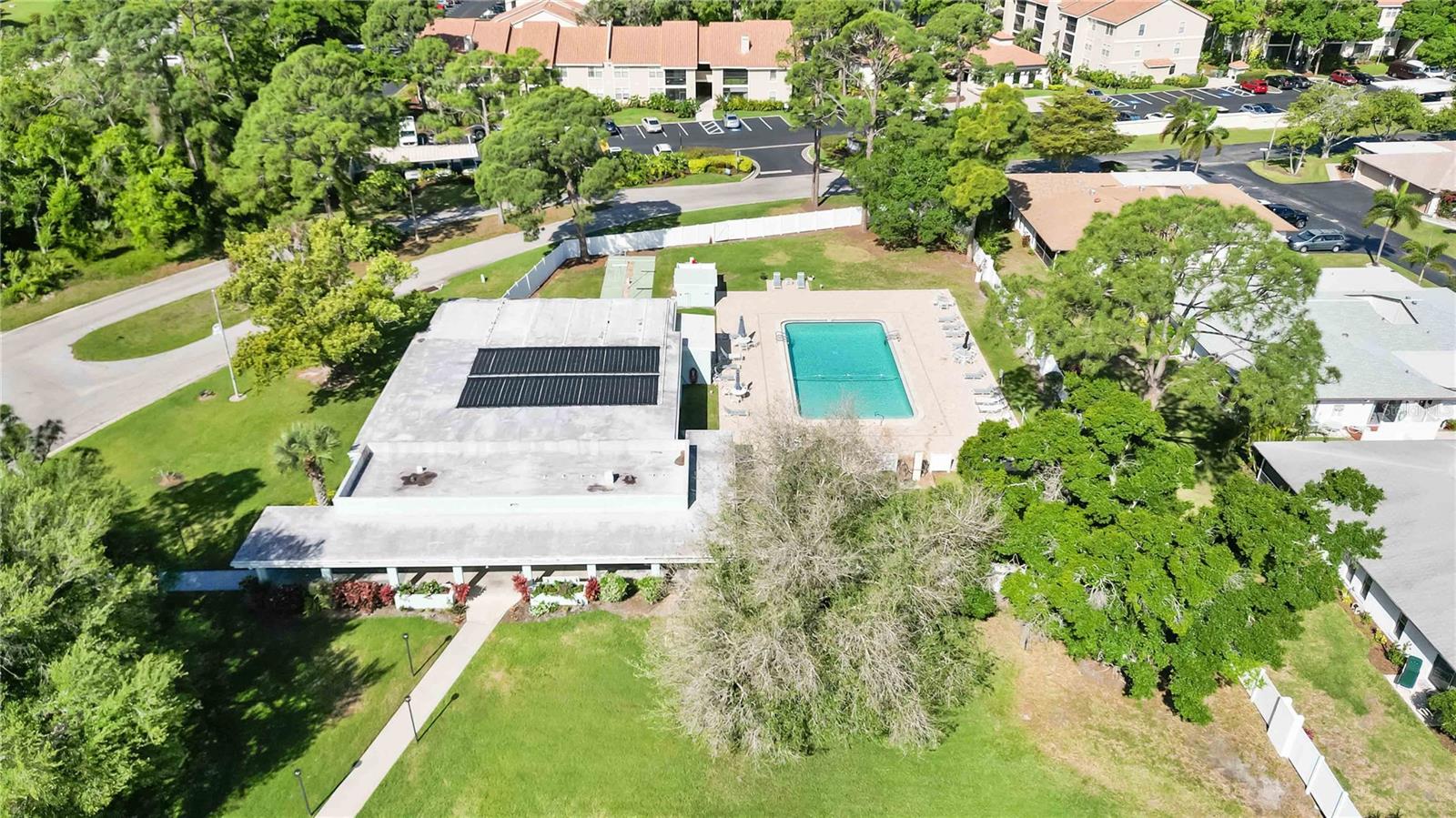 3530 TREE LINE DR #4, SARASOTA, FL, 34231