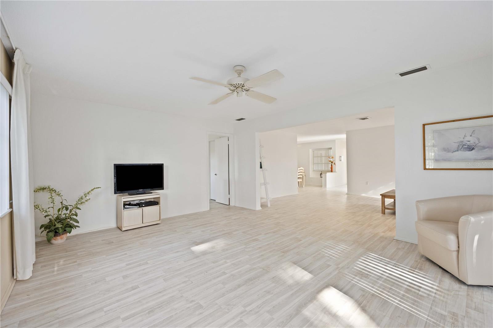 3530 TREE LINE DR #4, SARASOTA, FL, 34231