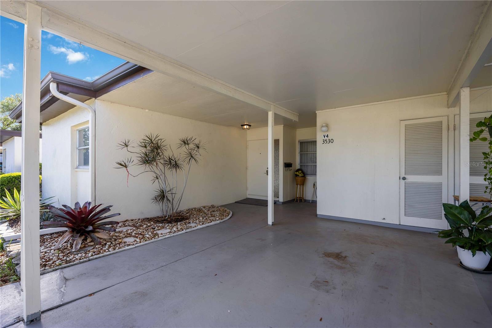 3530 TREE LINE DR #4, SARASOTA, FL, 34231