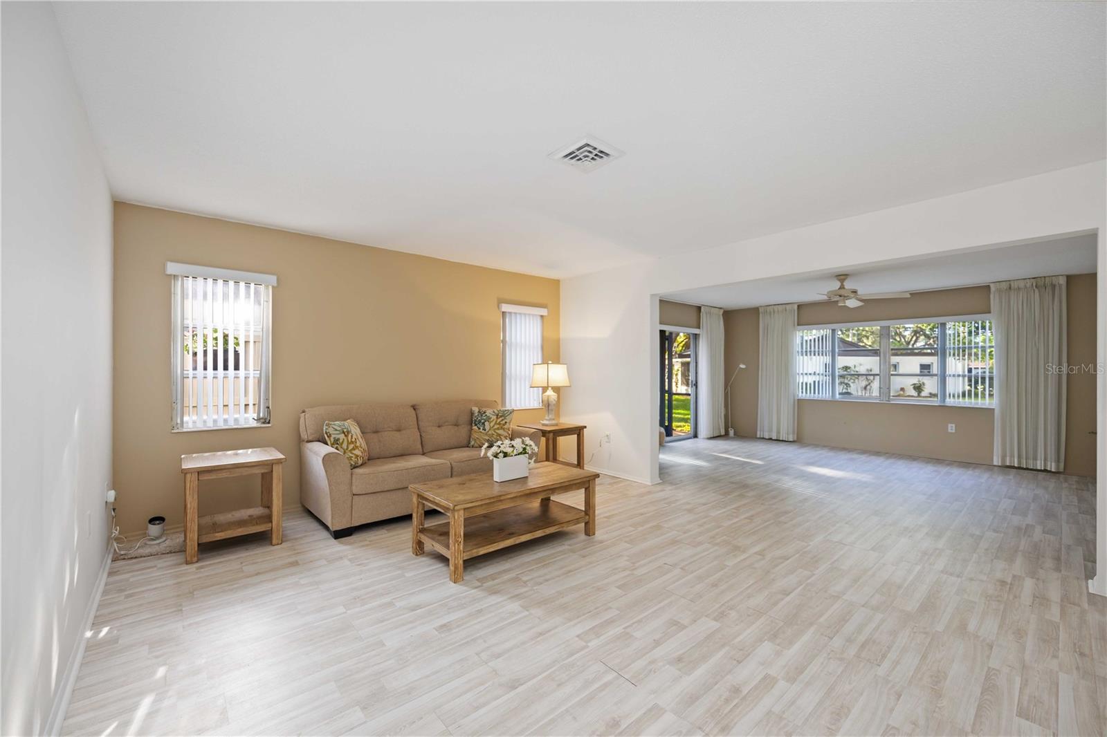 3530 TREE LINE DR #4, SARASOTA, FL, 34231