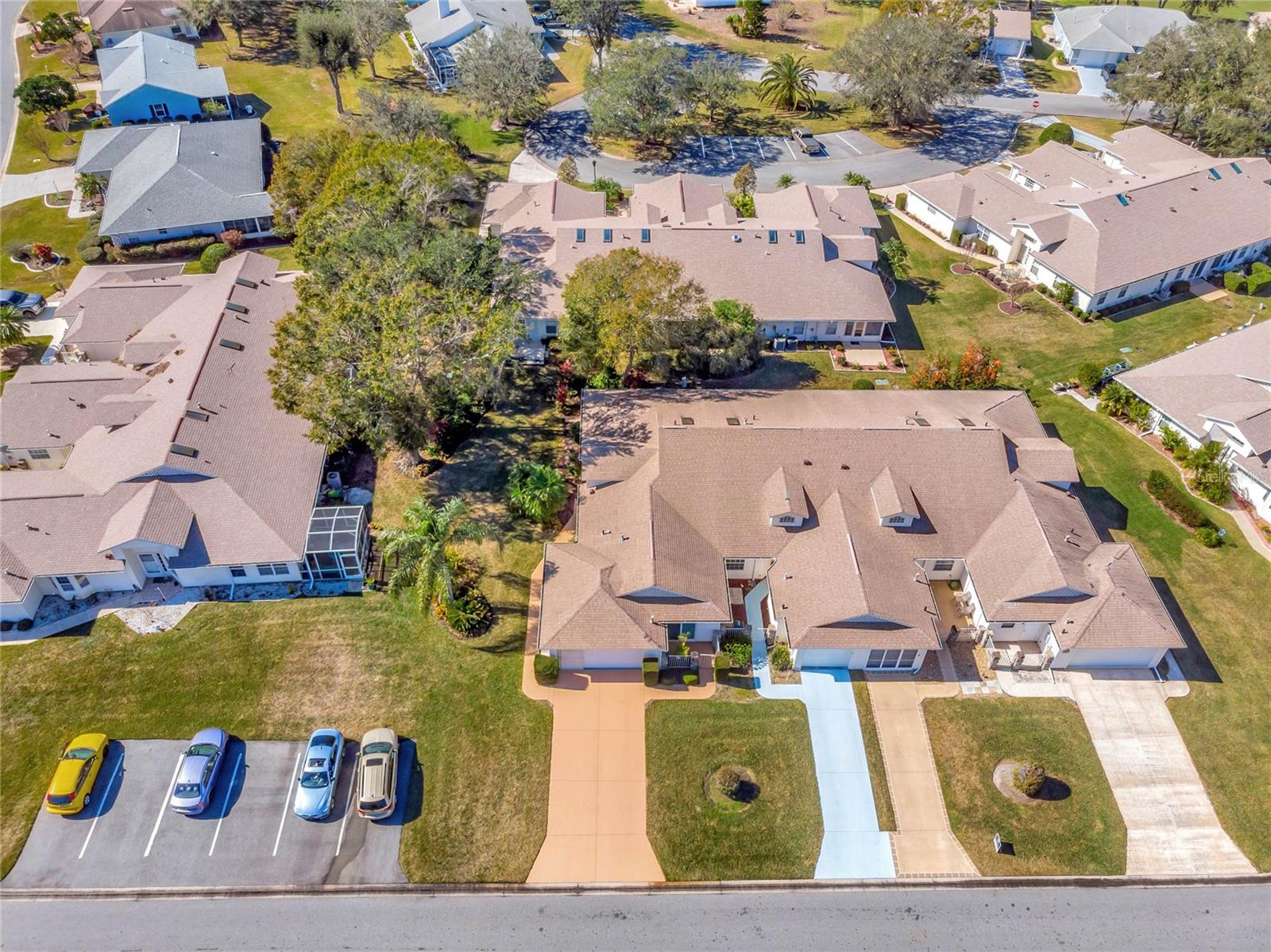 26607 RACQUET CIR, LEESBURG, FL, 34748