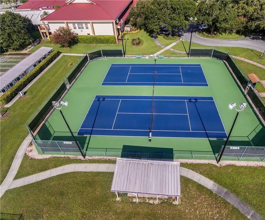 26607 RACQUET CIR, LEESBURG, FL, 34748