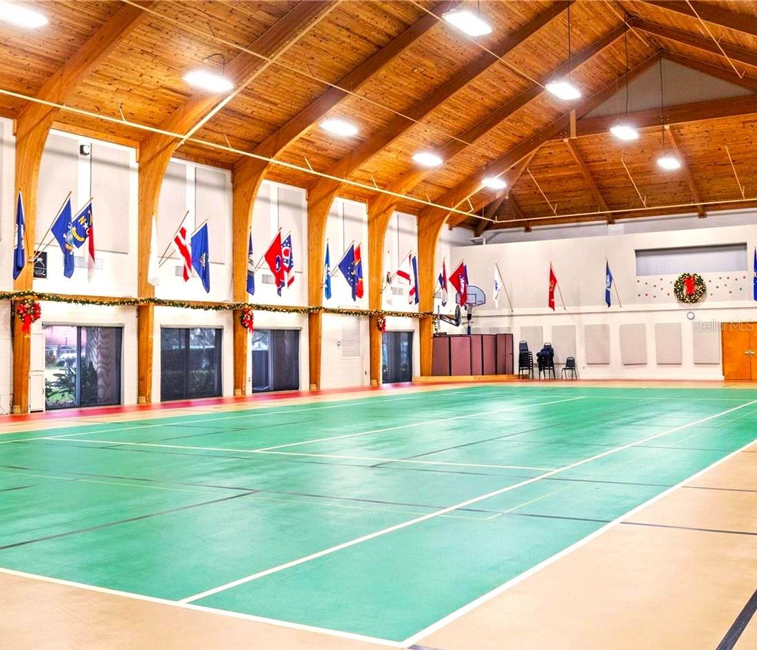 26607 RACQUET CIR, LEESBURG, FL, 34748