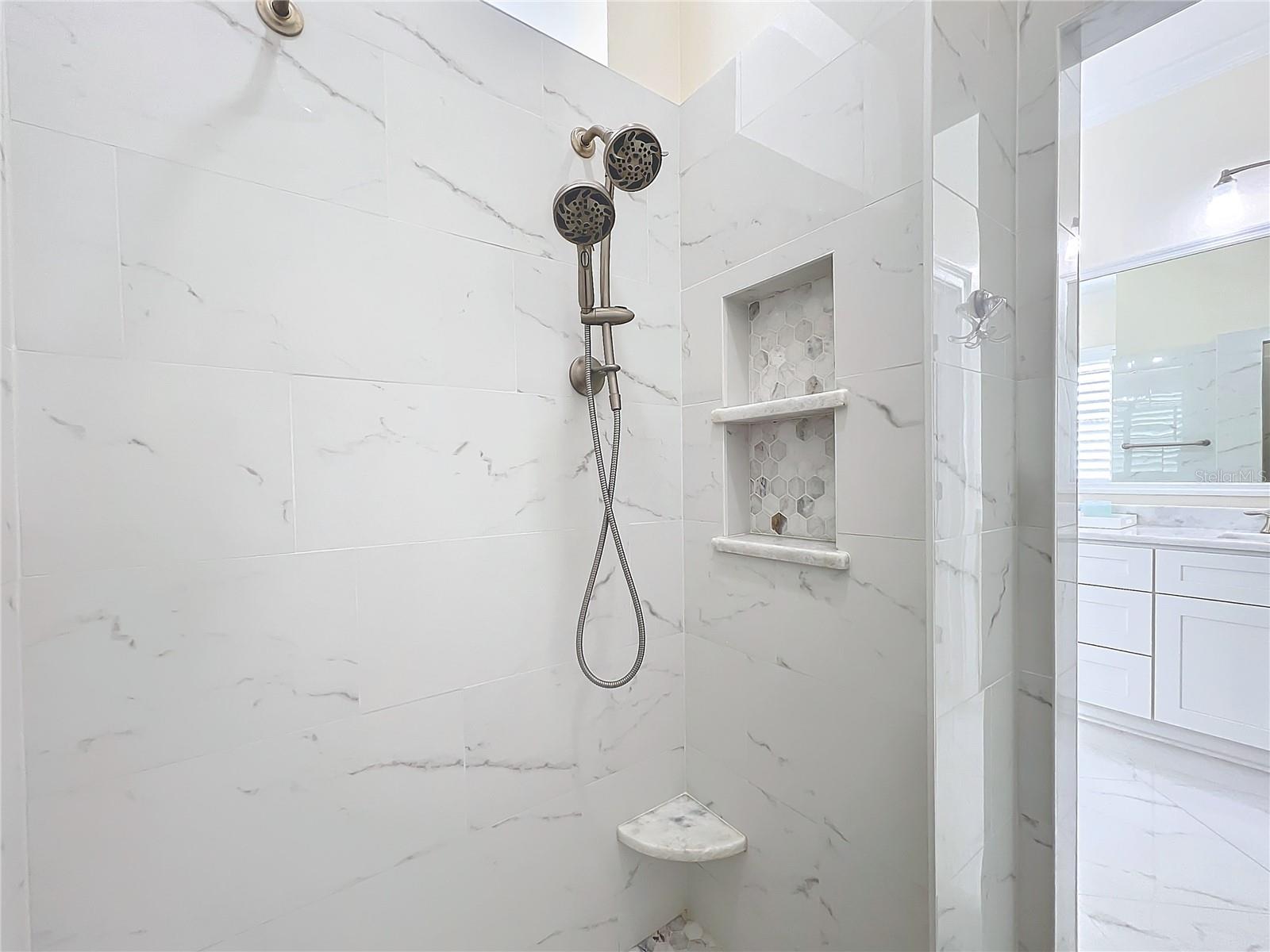 632 LONG LAKE DR, OVIEDO, FL, 32765