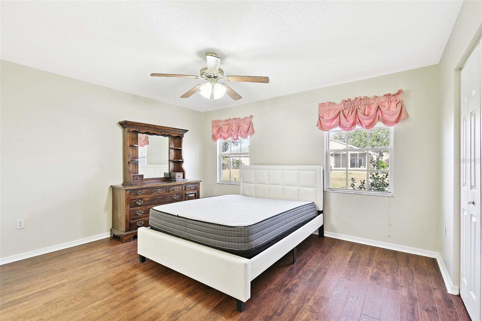 37401 WEDGEWOOD DR, ZEPHYRHILLS, FL, 33542