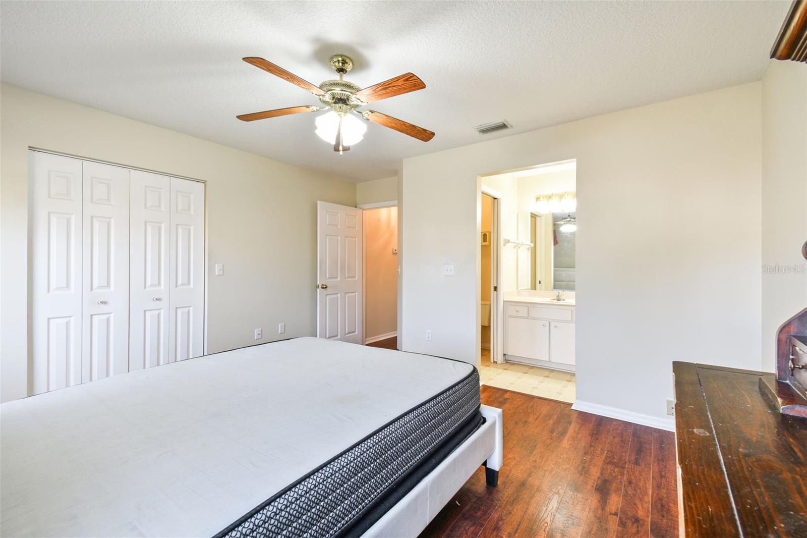 37401 WEDGEWOOD DR, ZEPHYRHILLS, FL, 33542