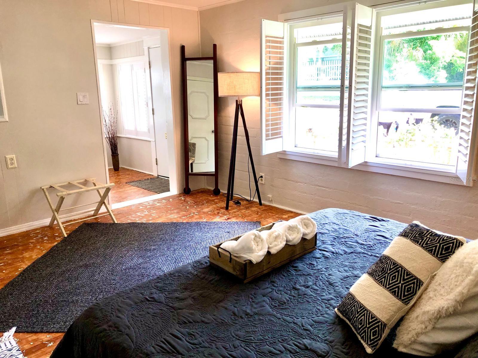 311 N BAKER ST, MOUNT DORA, FL, 32757
