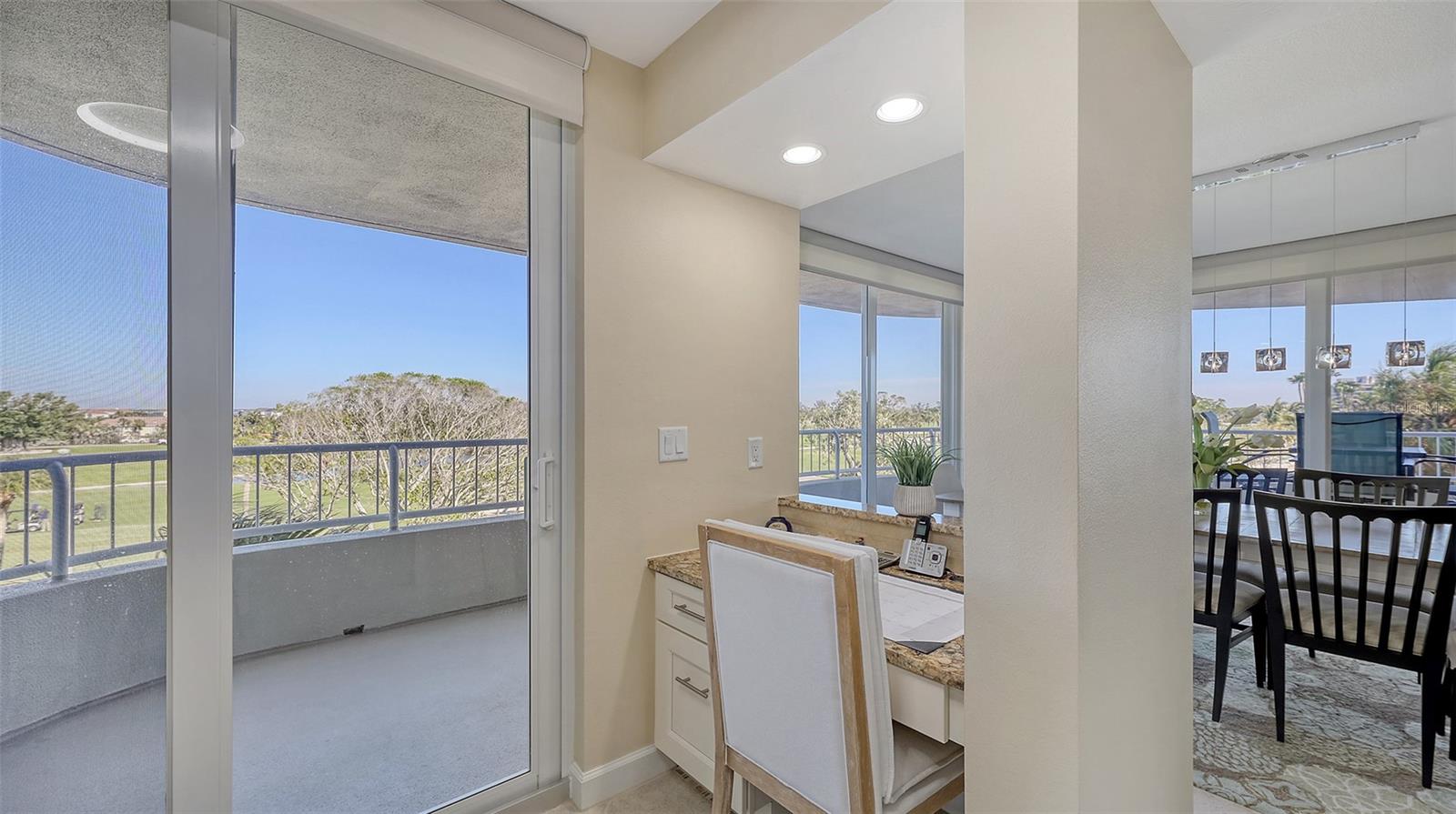 775 LONGBOAT CLUB RD #304, LONGBOAT KEY, FL, 34228