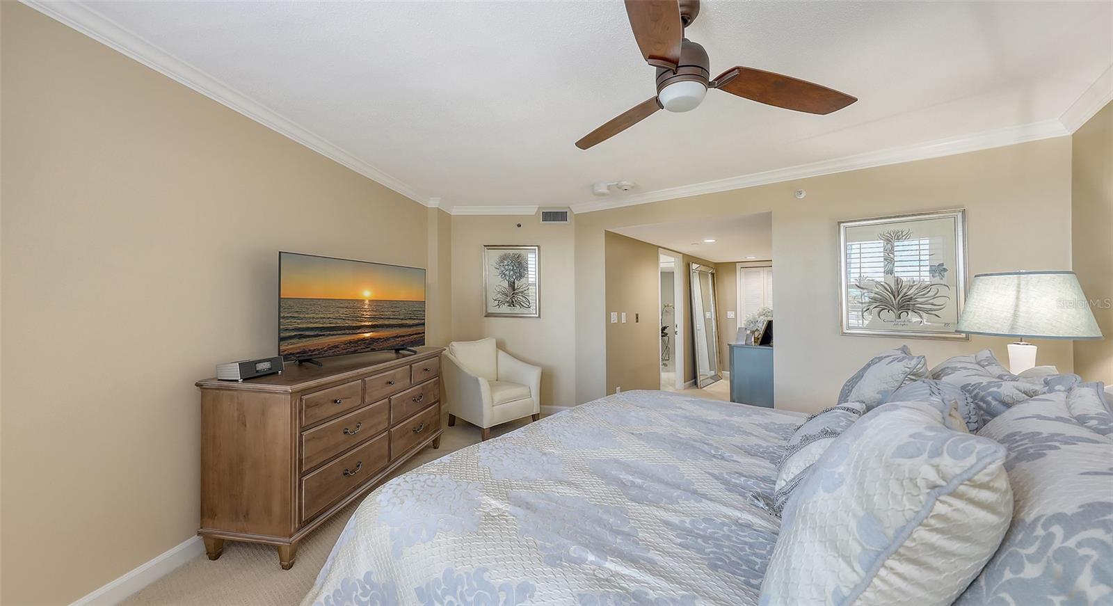 775 LONGBOAT CLUB RD #304, LONGBOAT KEY, FL, 34228