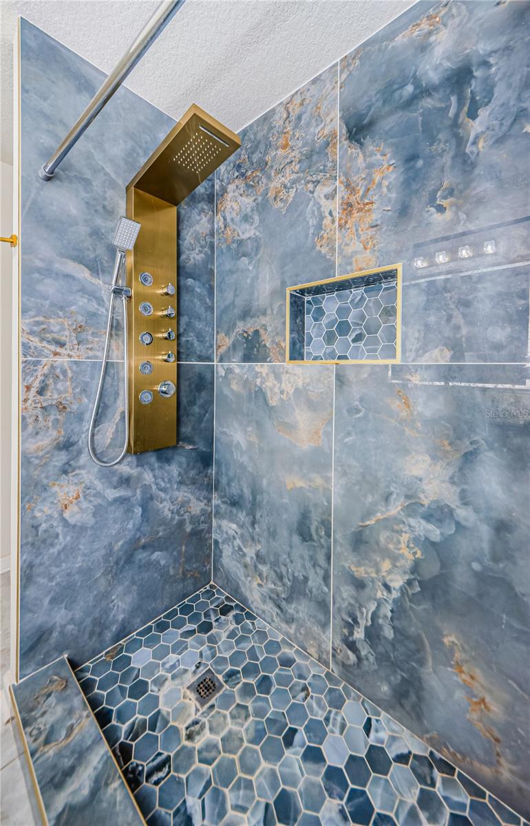 10425 WESTPARK PRESERVE BLVD, TAMPA, FL, 33625