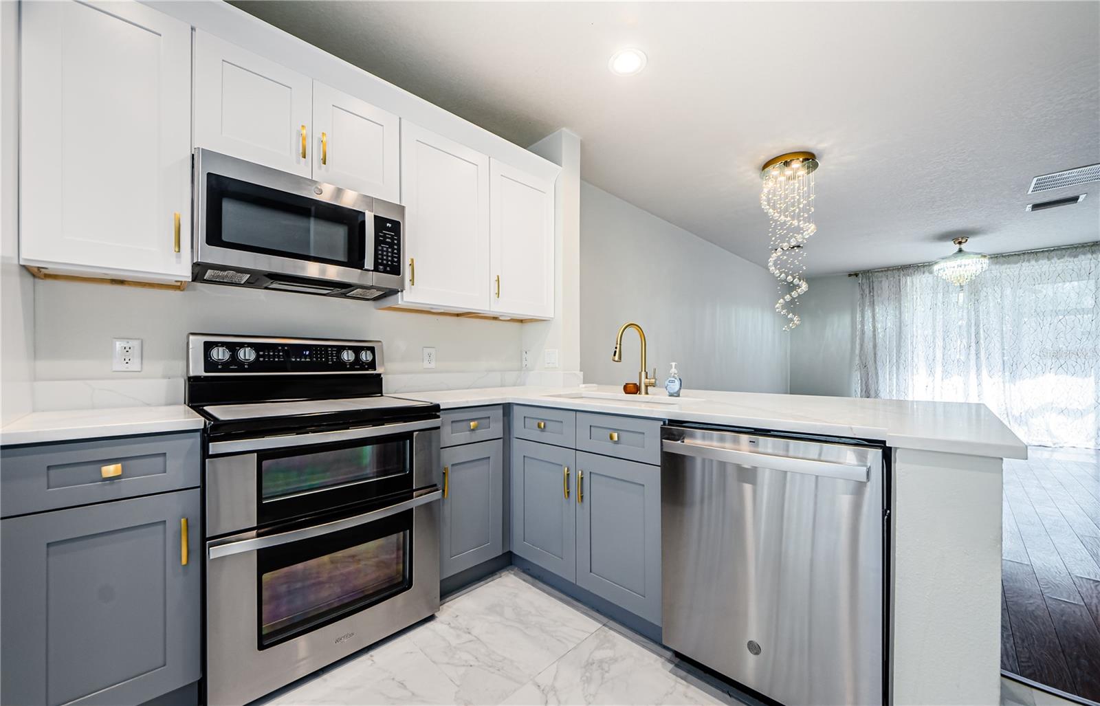 10425 WESTPARK PRESERVE BLVD, TAMPA, FL, 33625