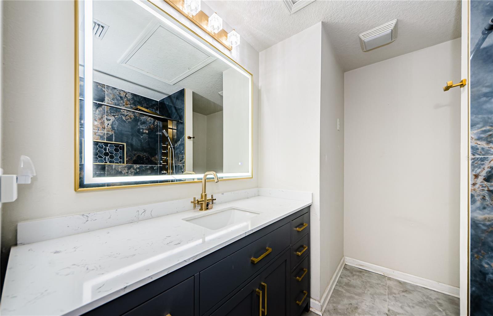 10425 WESTPARK PRESERVE BLVD, TAMPA, FL, 33625