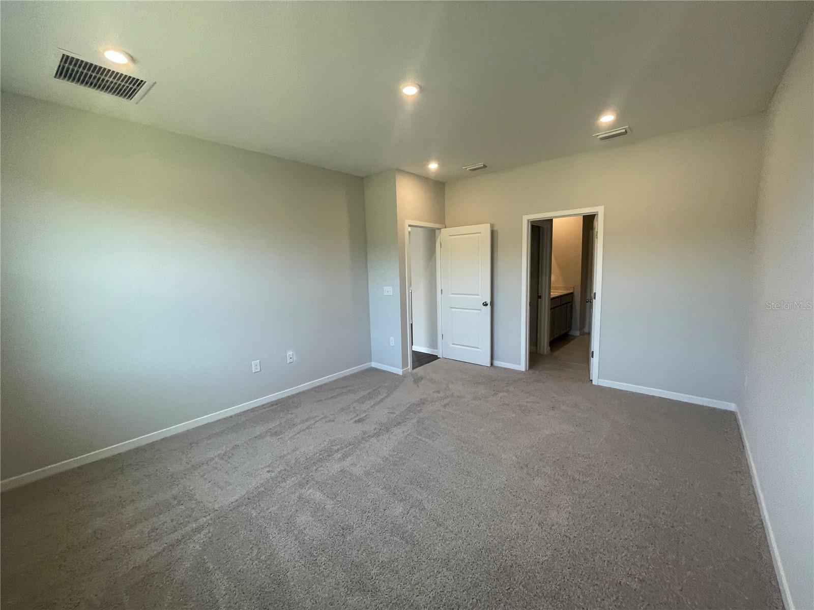 218 MONTGOMERY CT, PALM COAST, FL, 32164