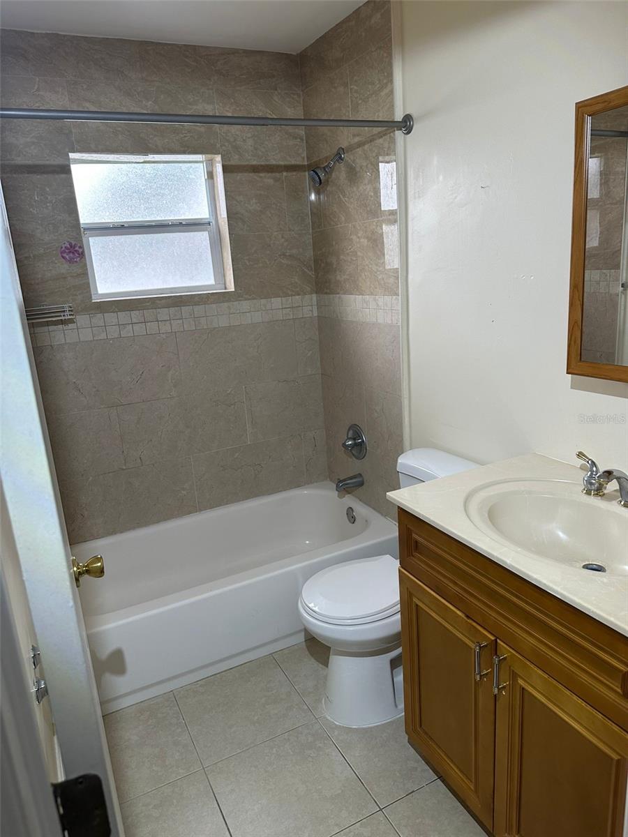 5501 HUDDLE HILL RD, LAKE WORTH, FL, 33463