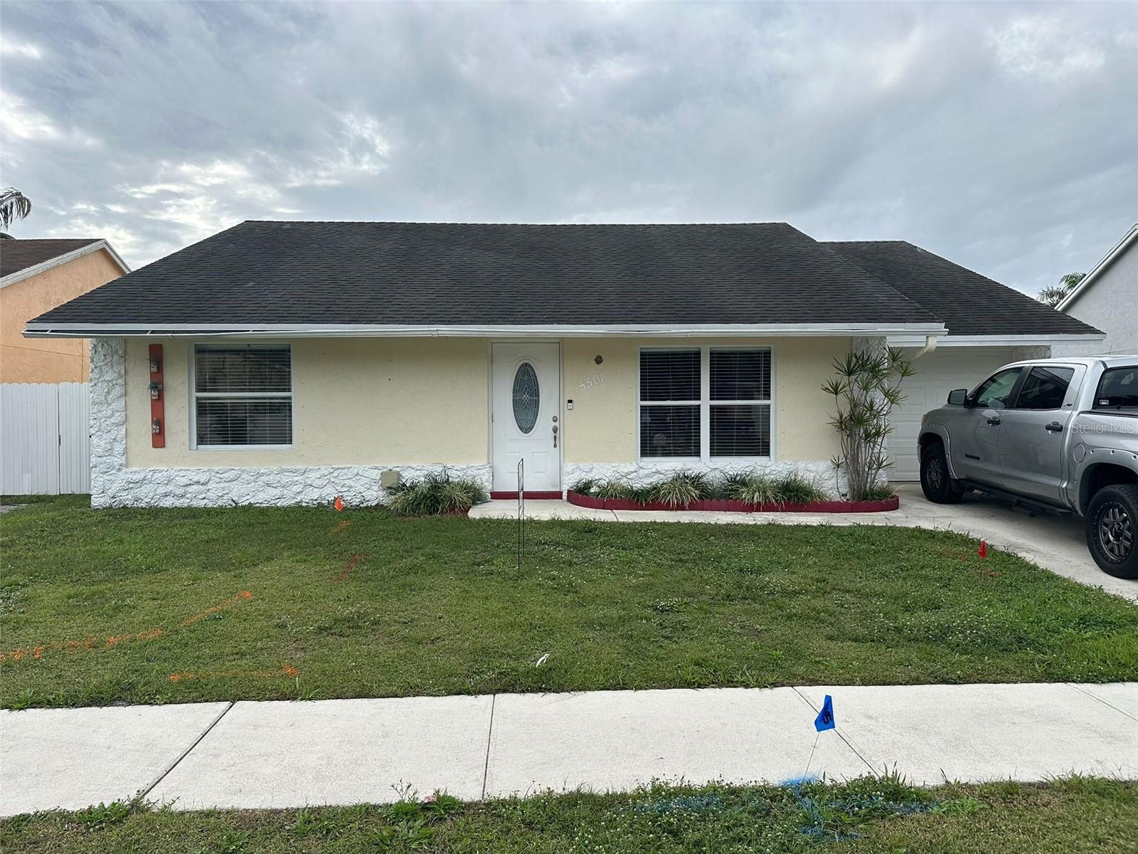 5501 HUDDLE HILL RD, LAKE WORTH, FL, 33463