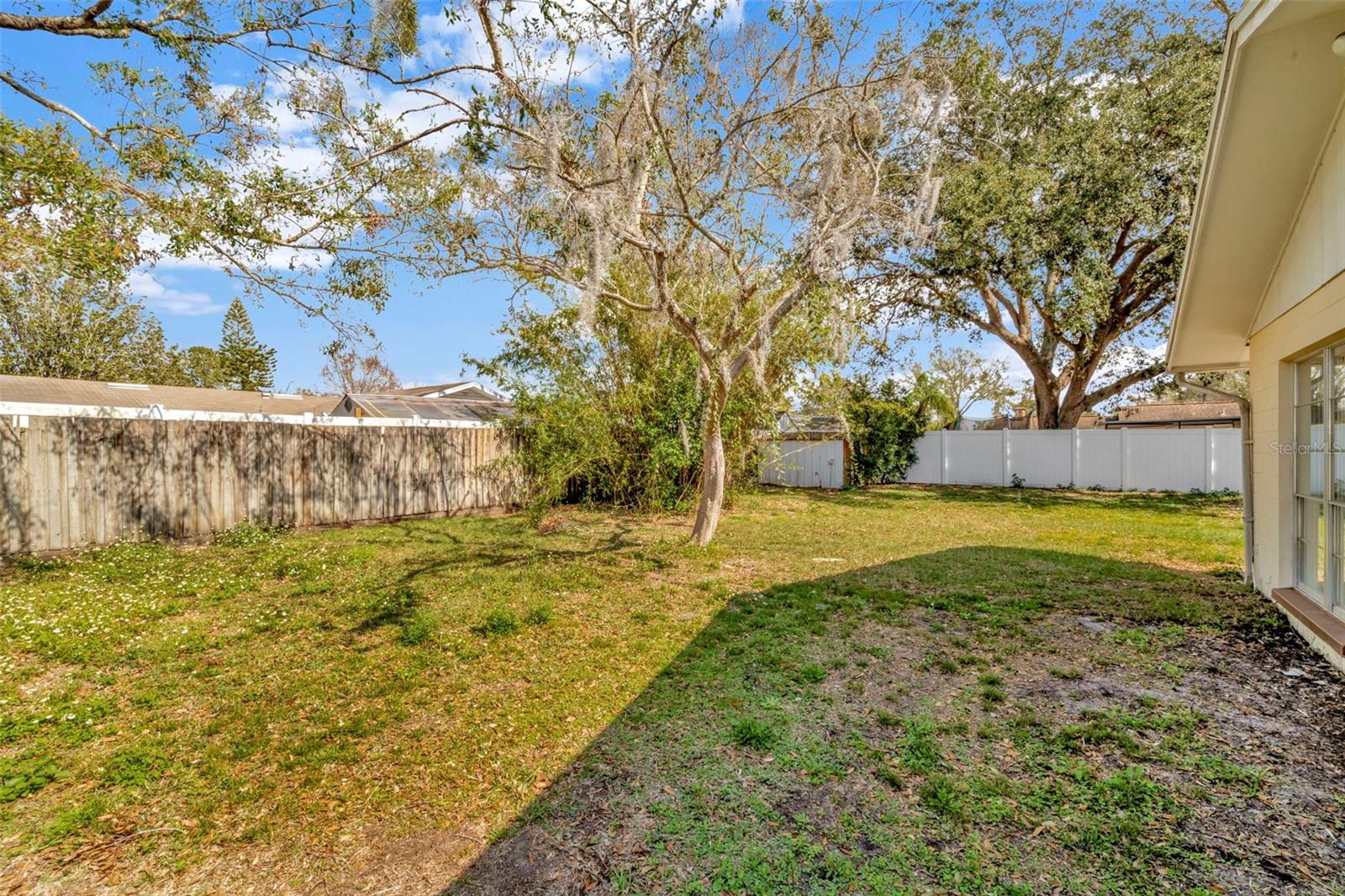 5205 LANDSMAN AVE, TAMPA, FL, 33625