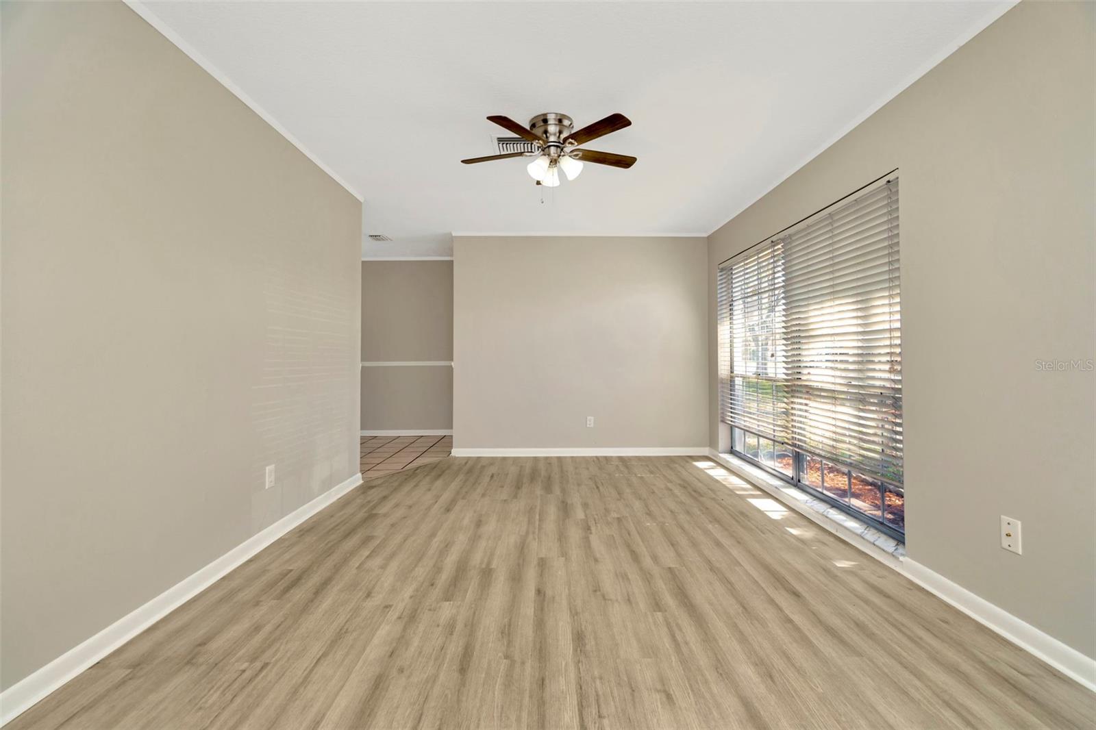 5205 LANDSMAN AVE, TAMPA, FL, 33625