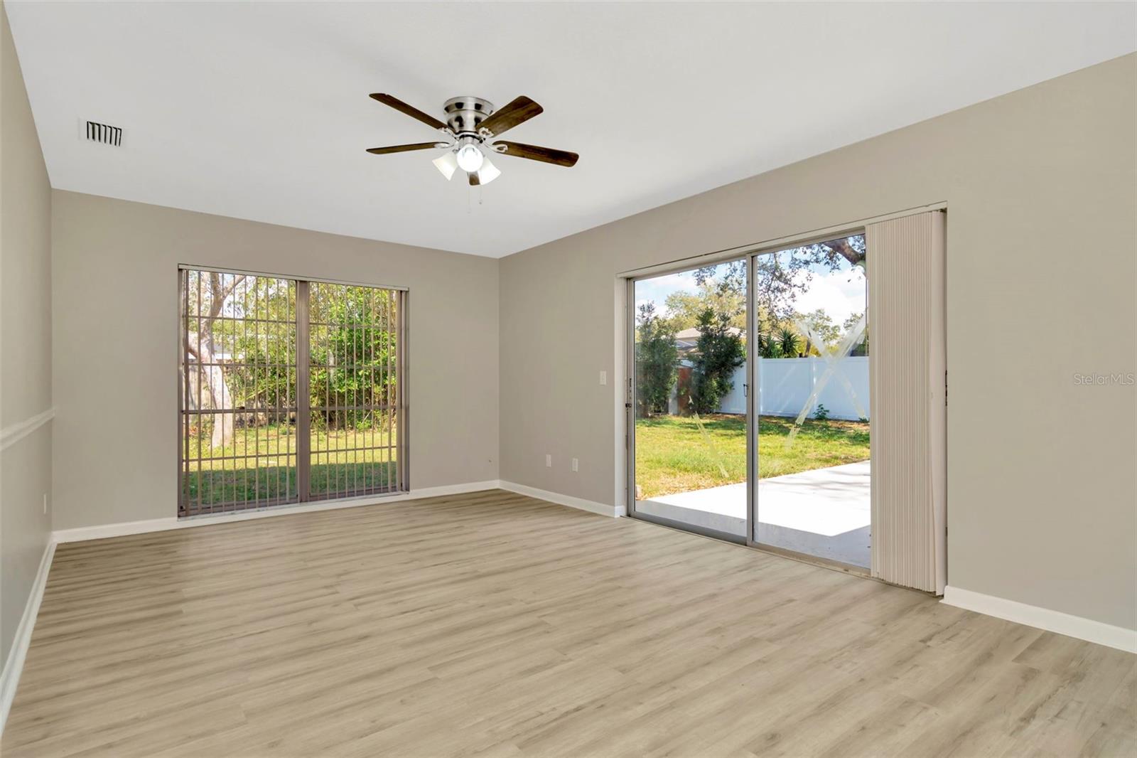 5205 LANDSMAN AVE, TAMPA, FL, 33625