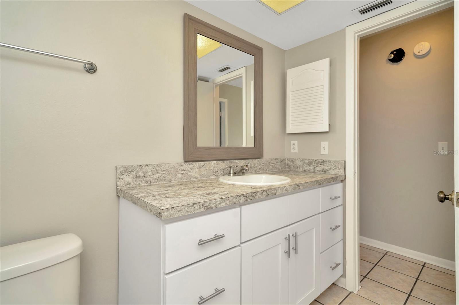 5205 LANDSMAN AVE, TAMPA, FL, 33625