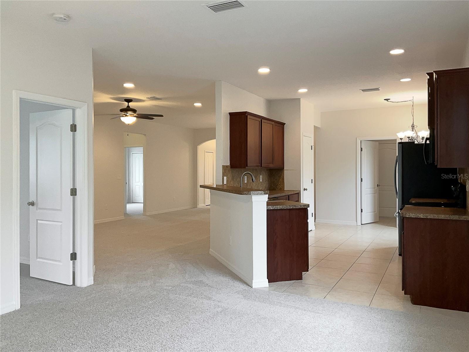 562 VISTA RIDGE DR, RUSKIN, FL, 33570