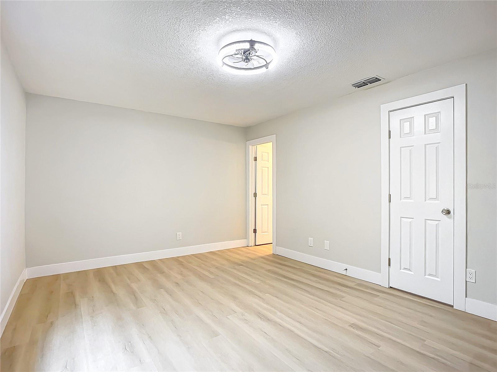 925 MILL ROAD LN, PORT ORANGE, FL, 32127