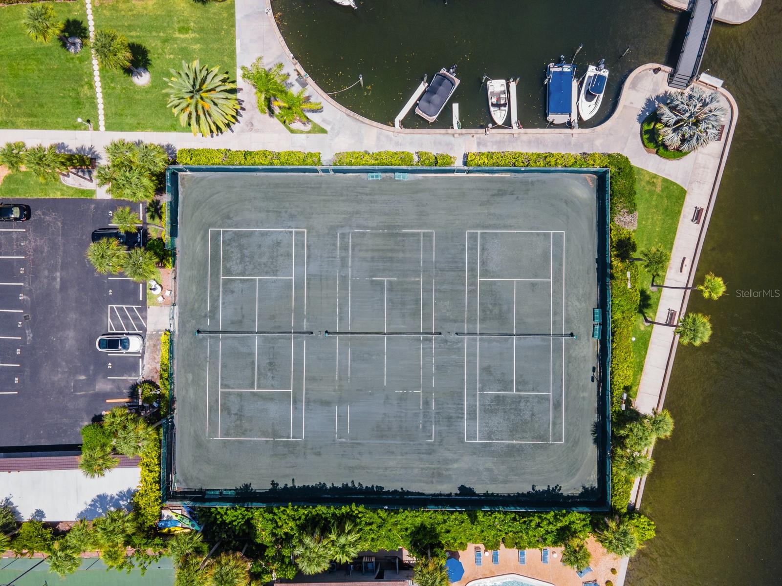 5855 MIDNIGHT PASS RD #520, SARASOTA, FL, 34242