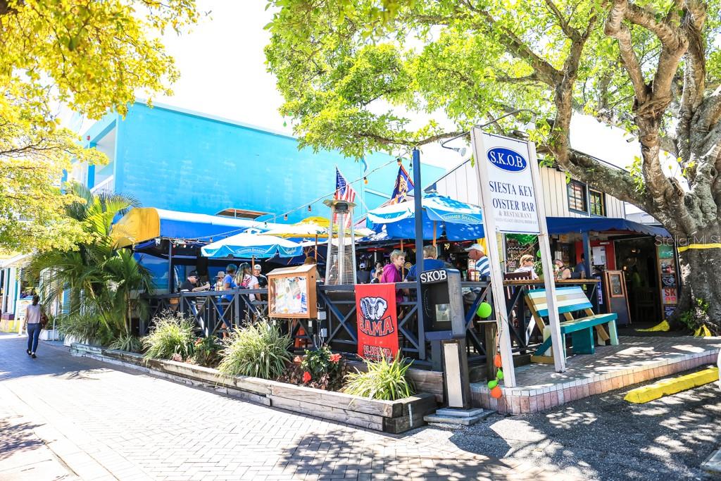 5855 MIDNIGHT PASS RD #520, SARASOTA, FL, 34242