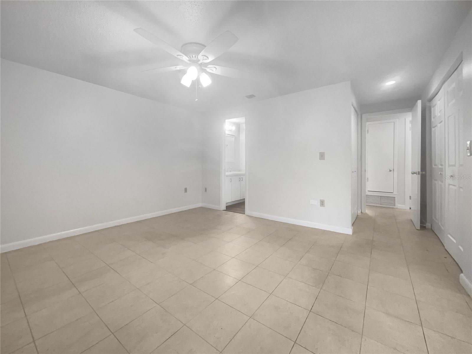 18613 LAKE WORTH BLVD, PORT CHARLOTTE, FL, 33948