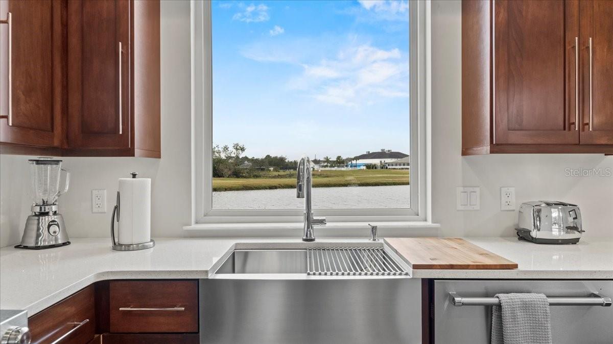 844 PLANTATION DR, TITUSVILLE, FL, 32780