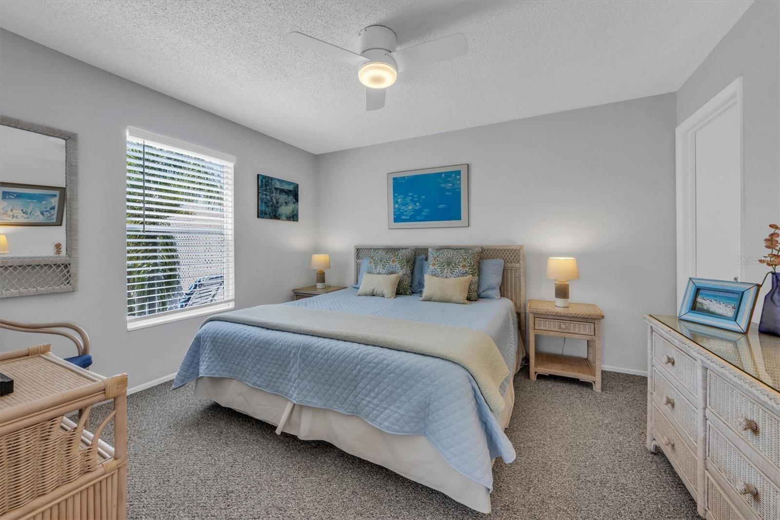 235 64TH ST, HOLMES BEACH, FL, 34217
