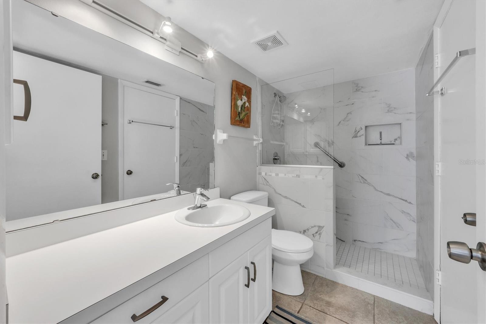 235 64TH ST, HOLMES BEACH, FL, 34217
