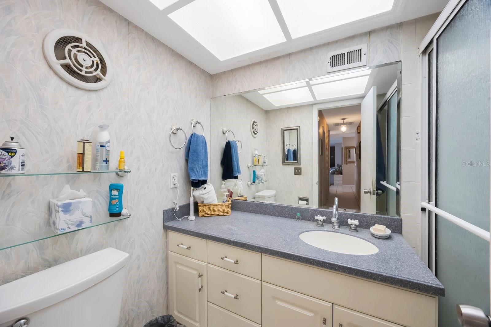 4701 LODESTONE DR, TAMPA, FL, 33615
