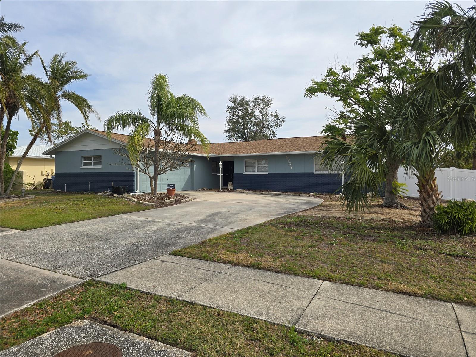 4701 LODESTONE DR, TAMPA, FL, 33615