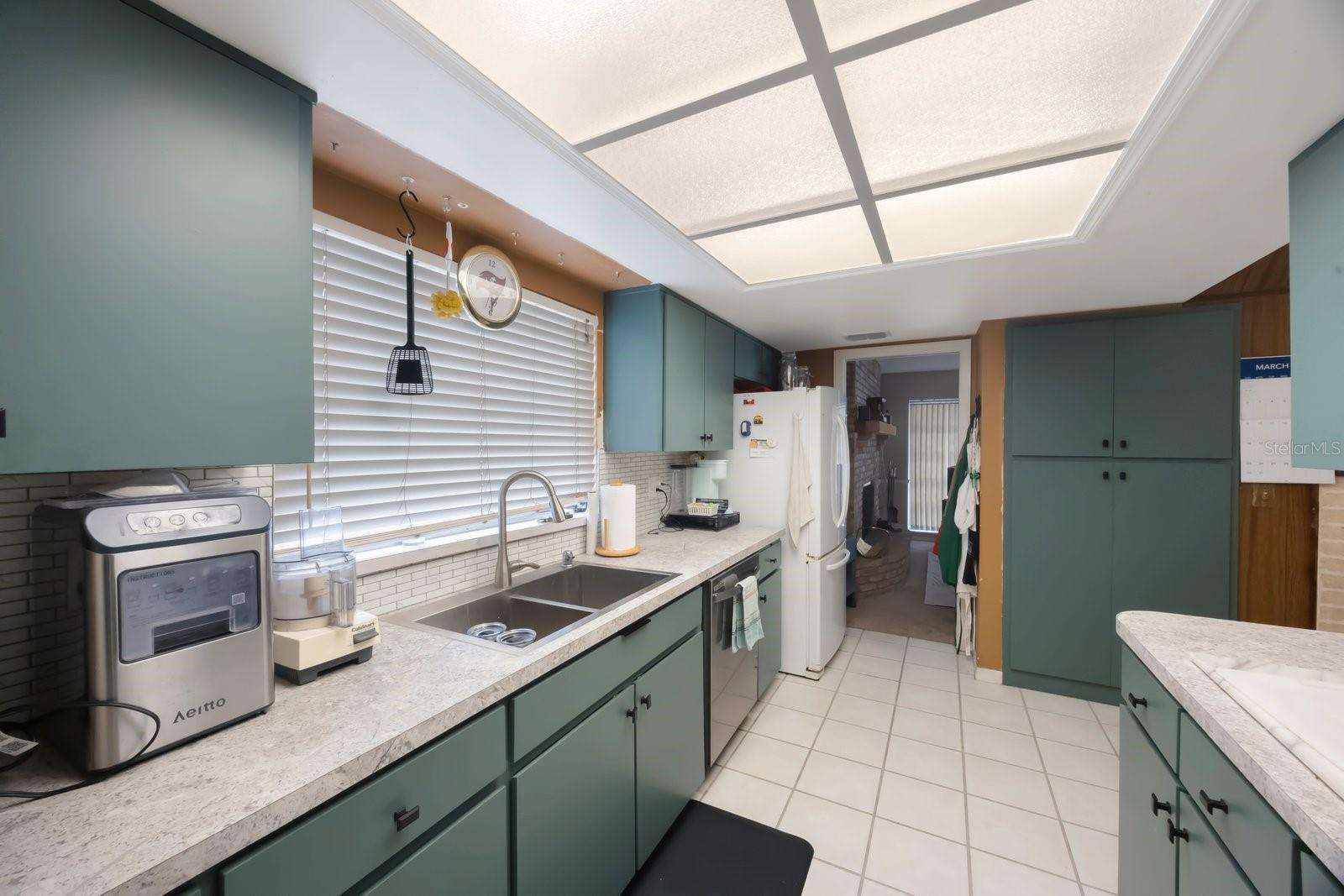 4701 LODESTONE DR, TAMPA, FL, 33615