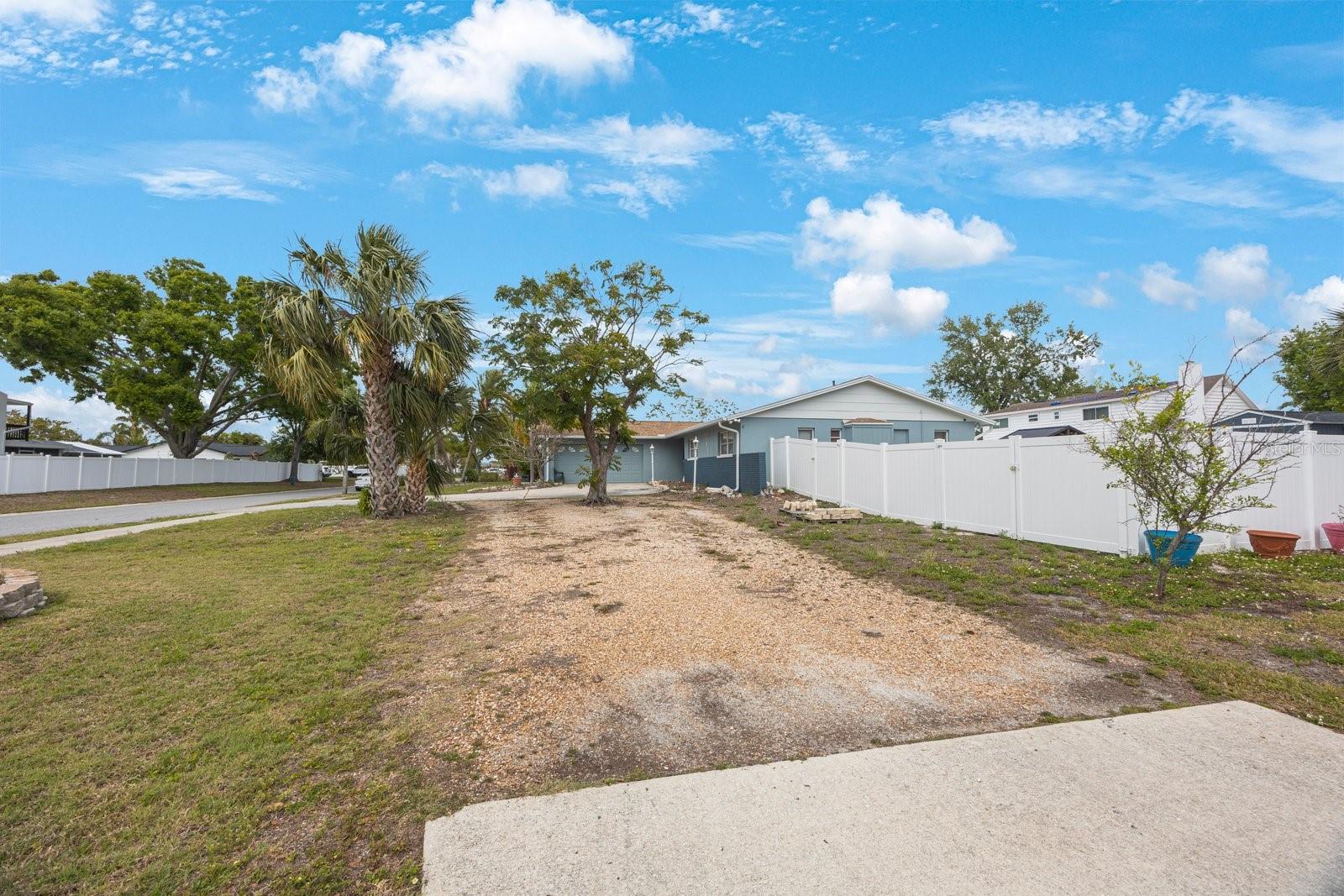 4701 LODESTONE DR, TAMPA, FL, 33615