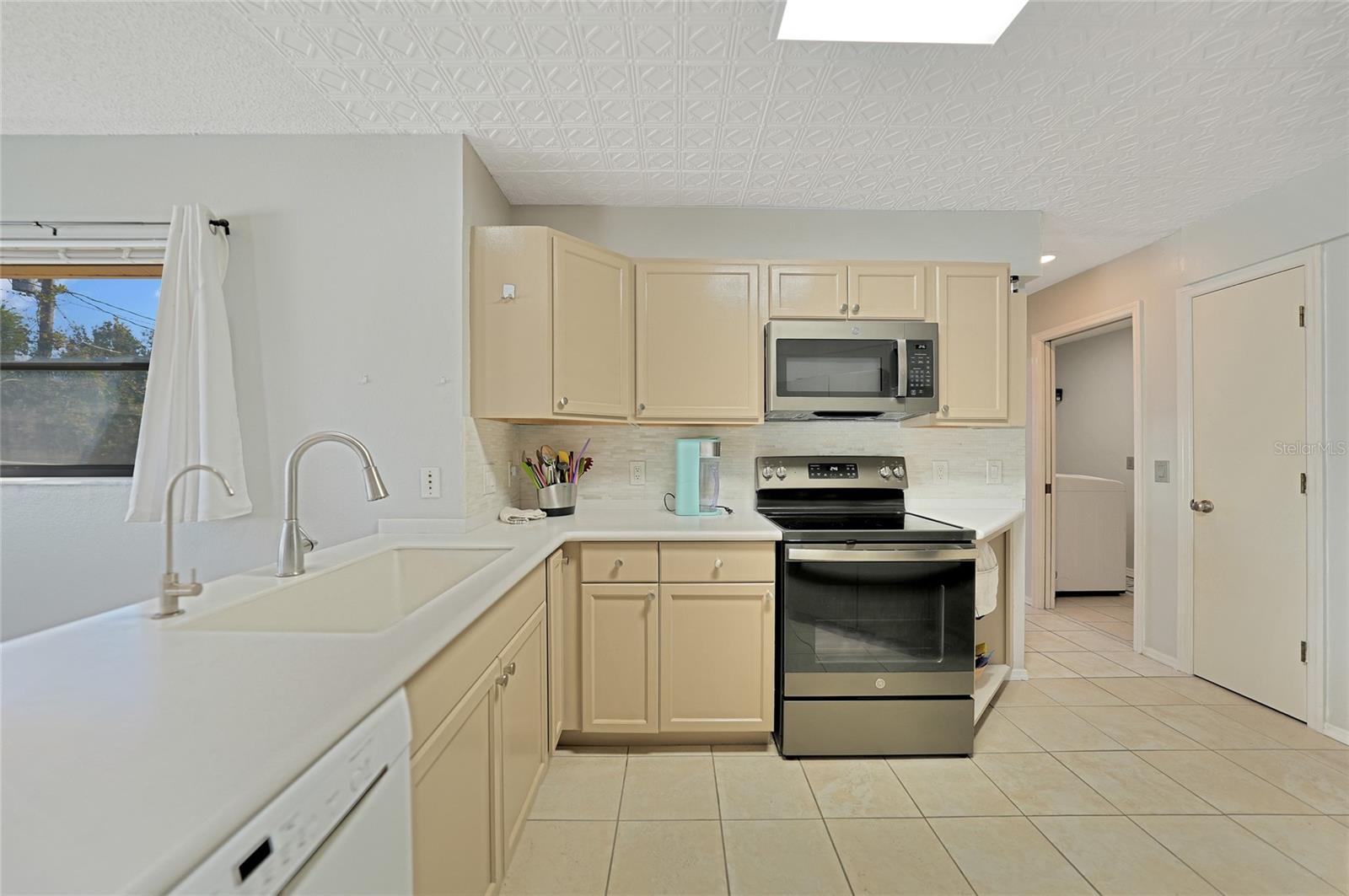 7438 BANBURY TER, PORT CHARLOTTE, FL, 33981