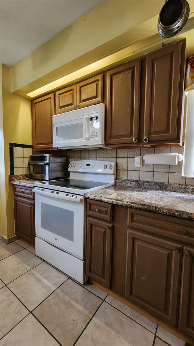 3239 PINERIDGE CIR, KISSIMMEE, FL, 34746