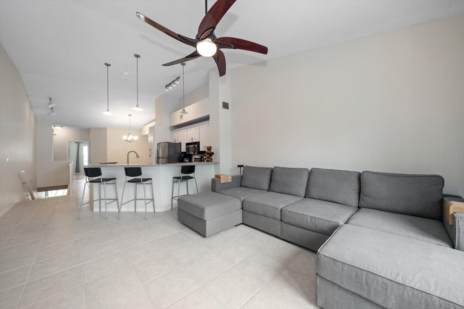 610 ARBOR LAKE LN, TAMPA, FL, 33602