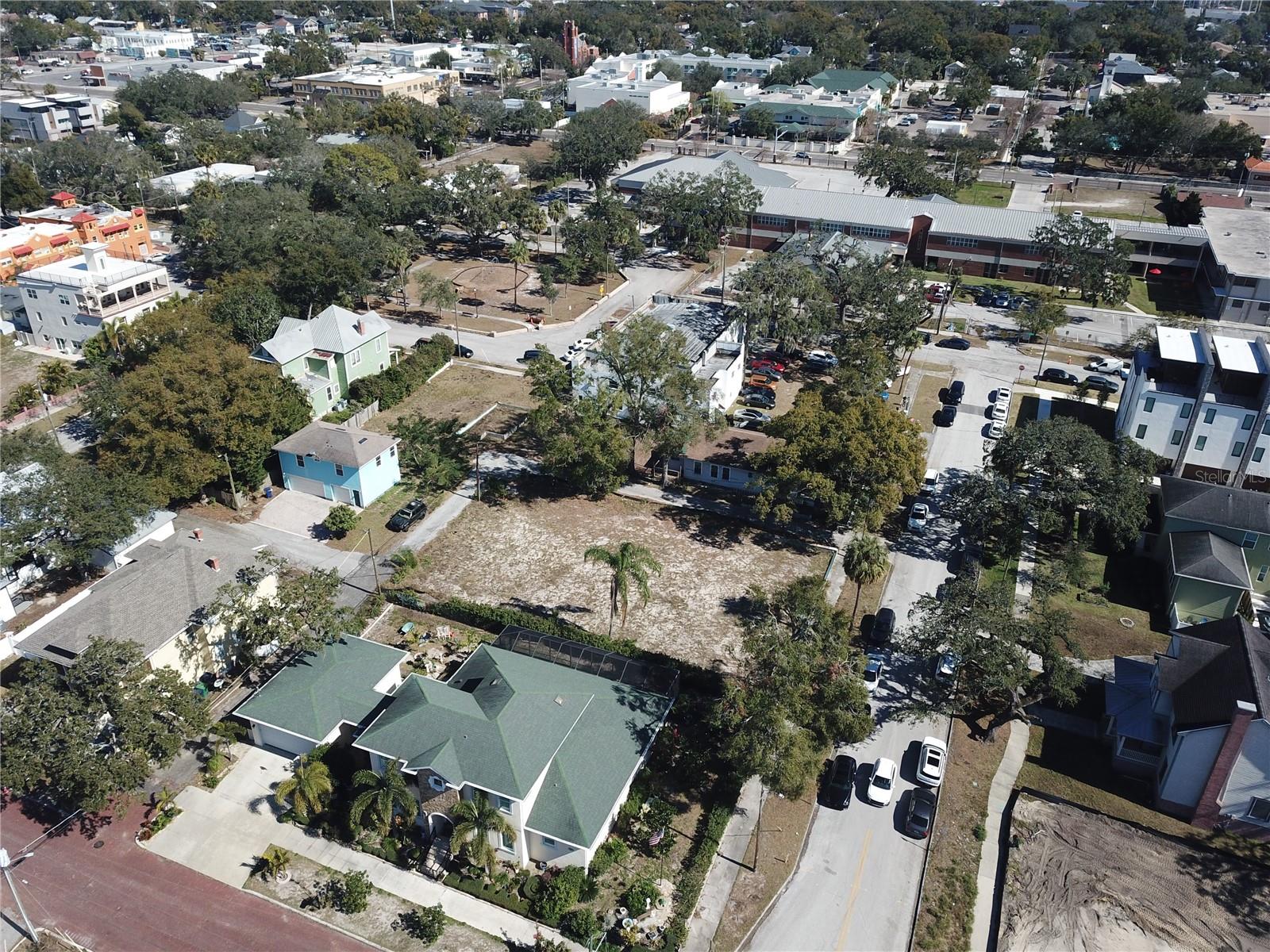 205 W ROSS AVE, TAMPA, FL, 33602