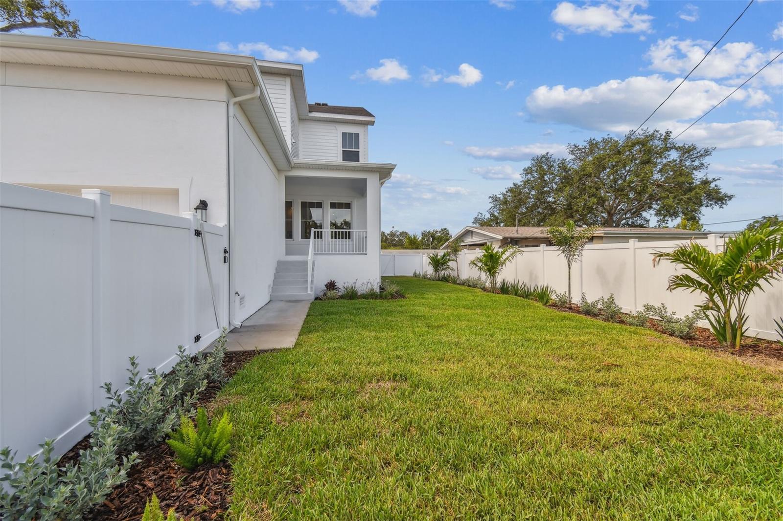 441 42ND AVE NE, ST PETERSBURG, FL, 33703