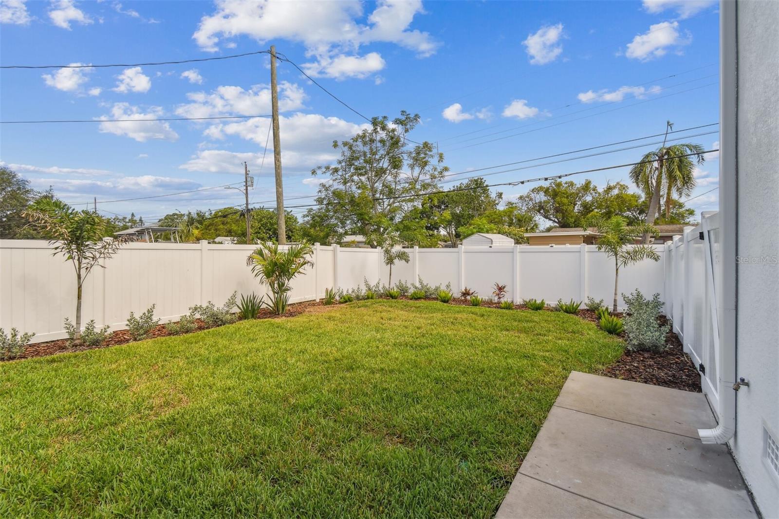441 42ND AVE NE, ST PETERSBURG, FL, 33703