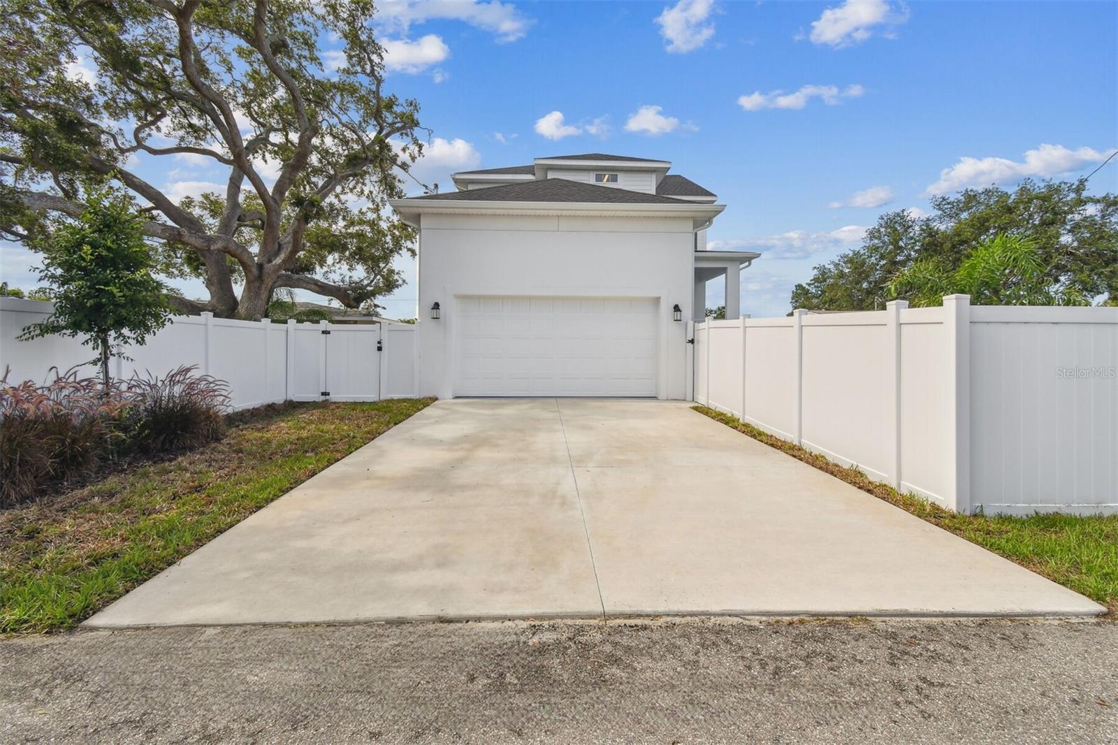 441 42ND AVE NE, ST PETERSBURG, FL, 33703