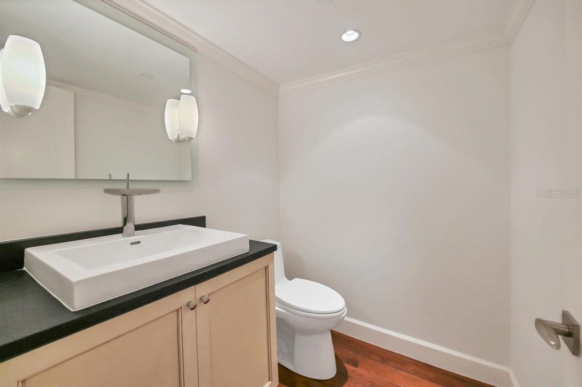 988 BLVD OF THE ARTS BLVD #1617, SARASOTA, FL, 34236