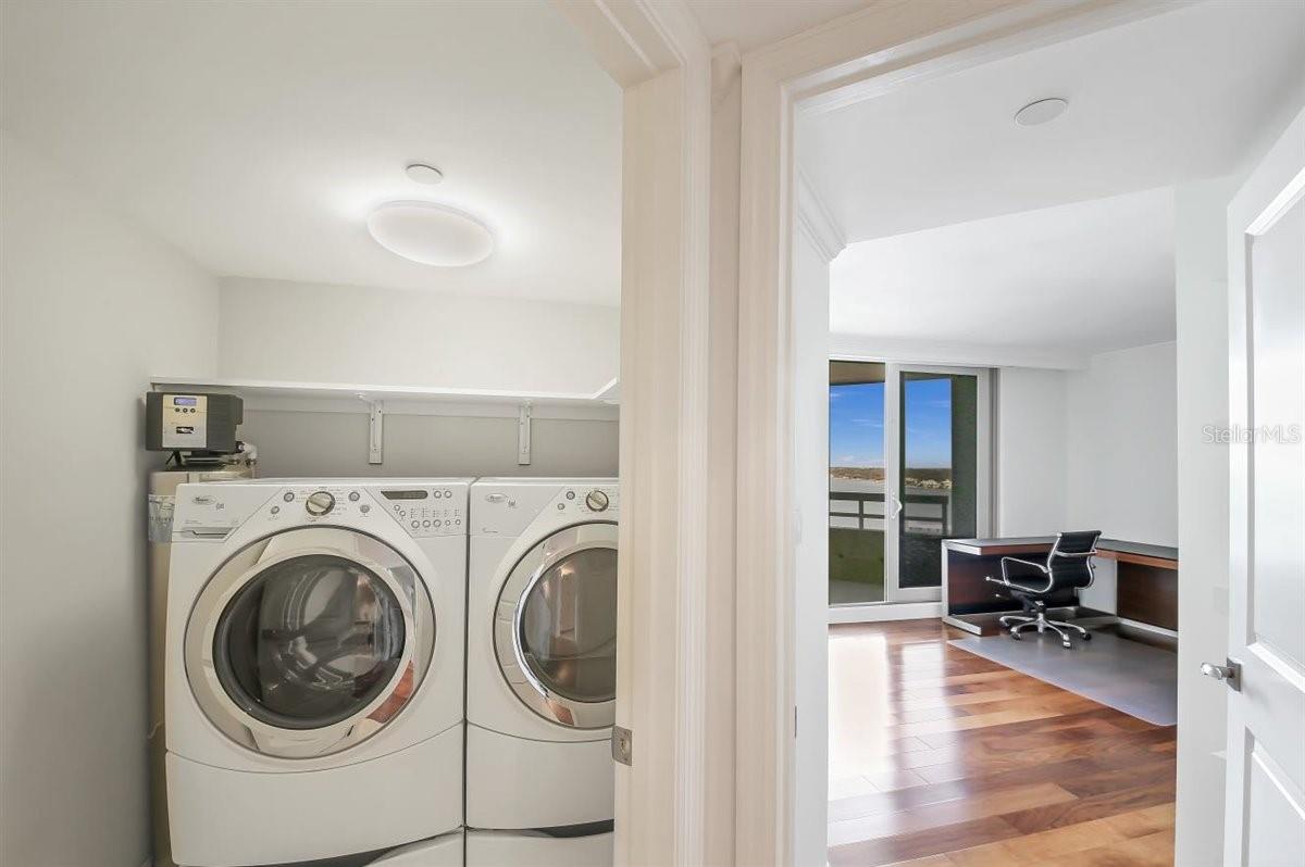 988 BLVD OF THE ARTS BLVD #1617, SARASOTA, FL, 34236