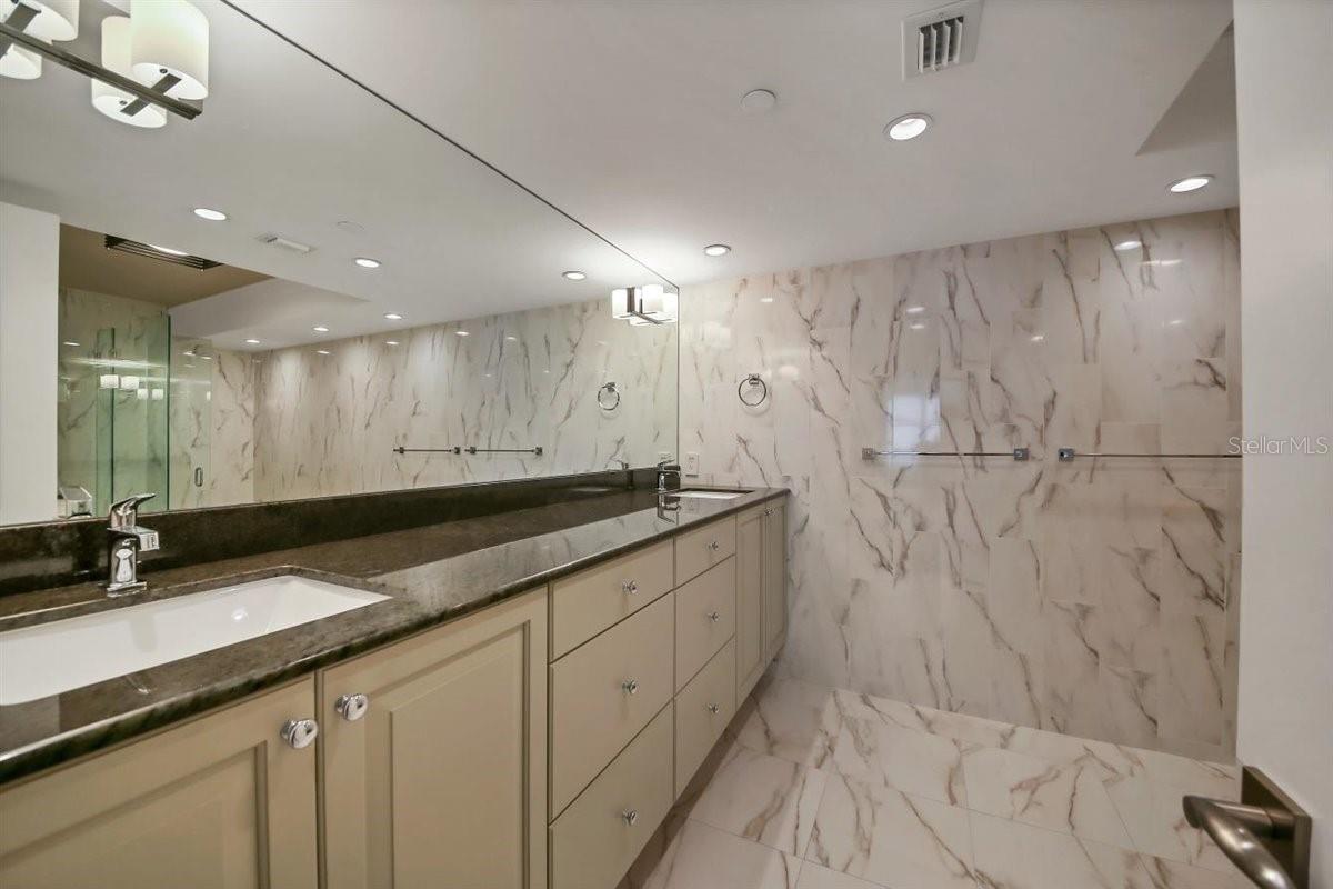 988 BLVD OF THE ARTS BLVD #1617, SARASOTA, FL, 34236