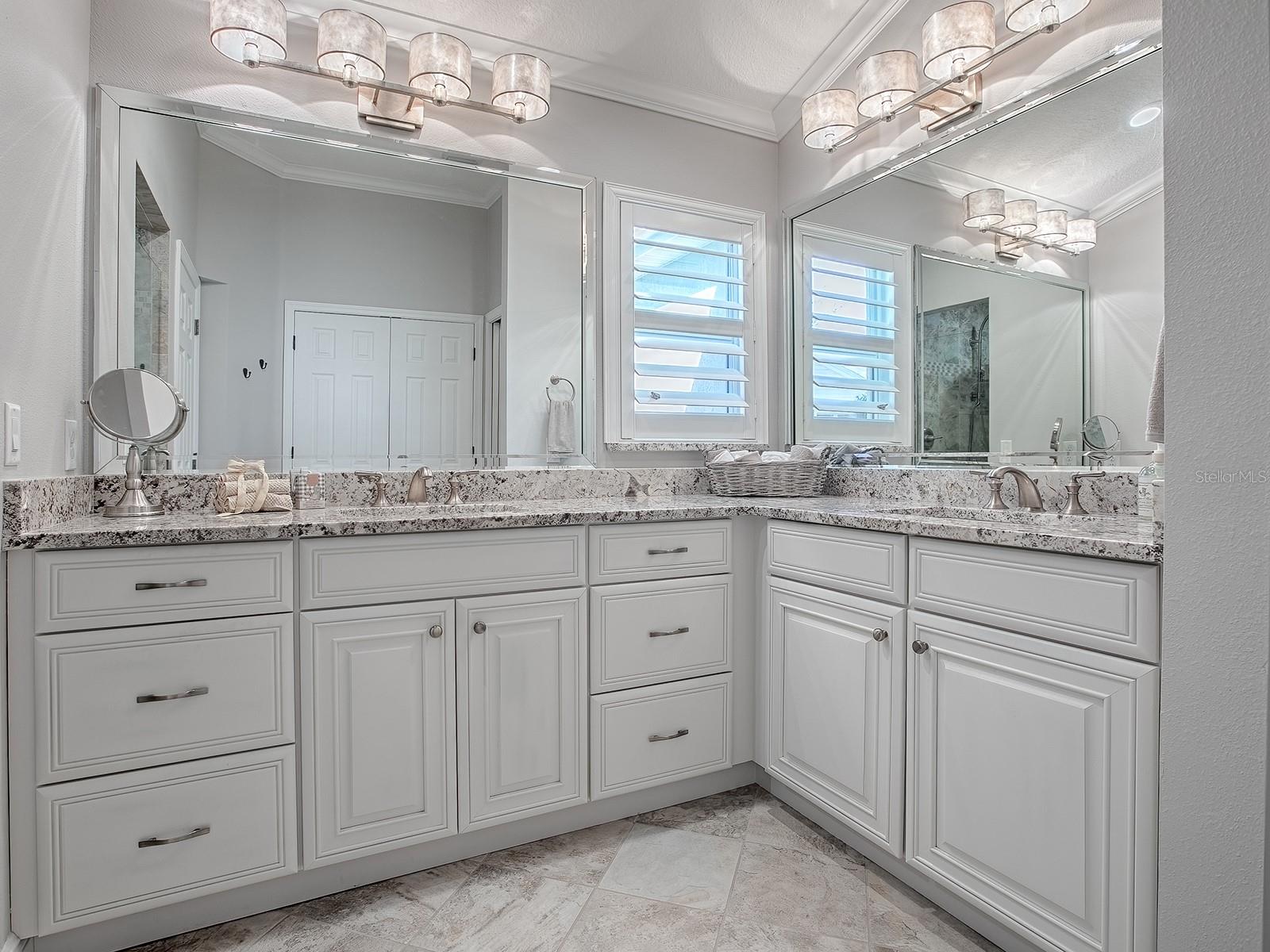 17750 SE 86TH OAK LEAF TER, THE VILLAGES, FL, 32162