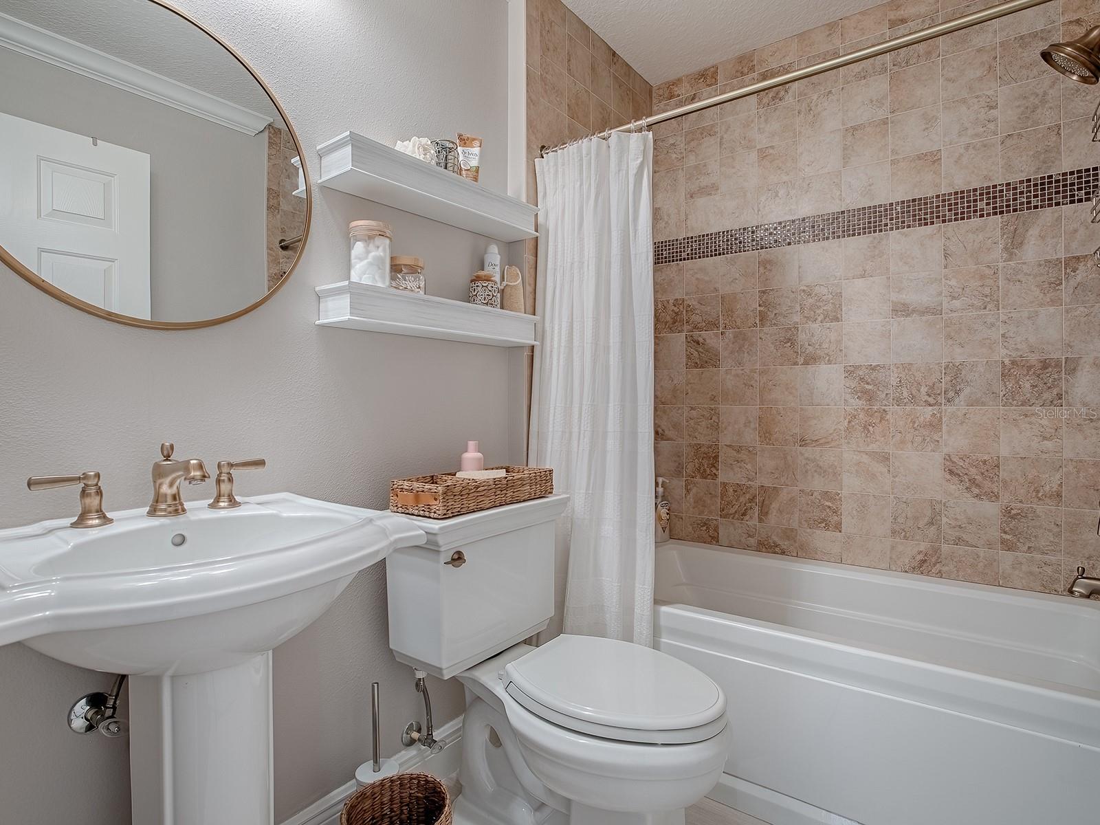 17750 SE 86TH OAK LEAF TER, THE VILLAGES, FL, 32162