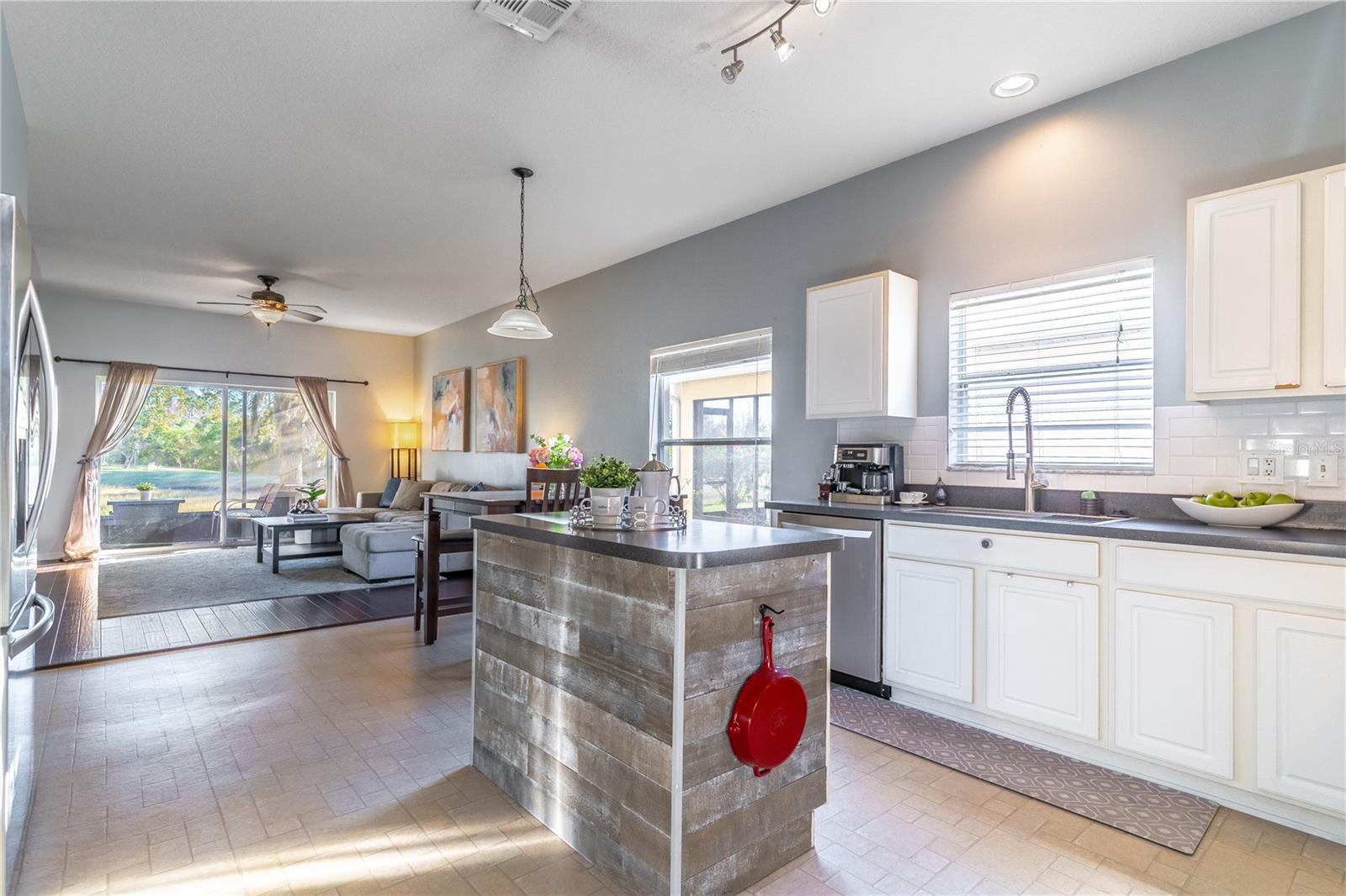 2132 DARLIN CIR, ORLANDO, FL, 32820